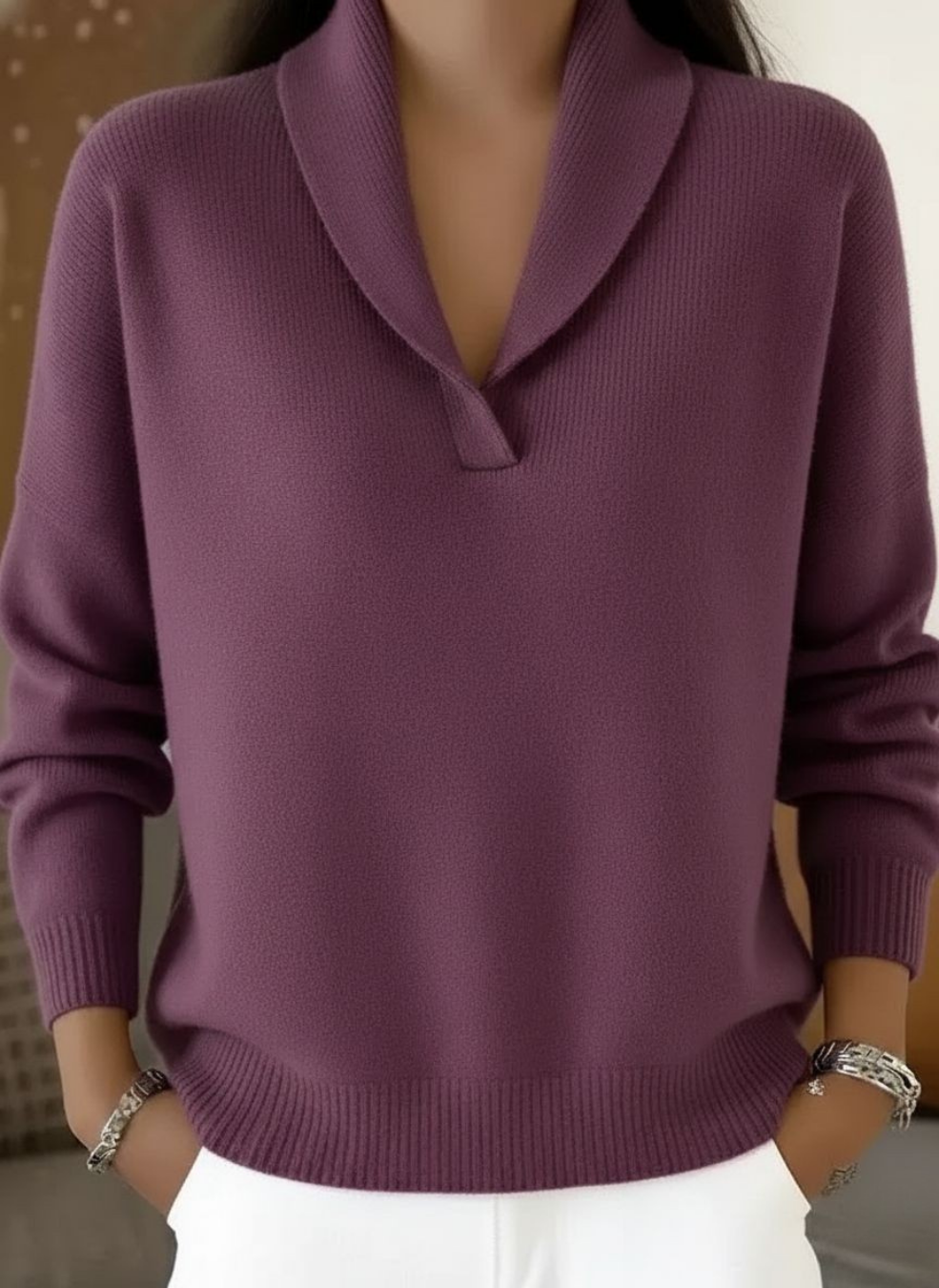 EWA | Sweter z dekoltem w serek
